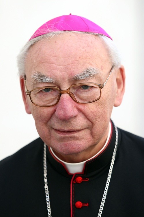 Arcybiskup Szczepan Wesoły odszedł do Pana